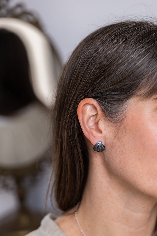 Romarin Shell Earrings