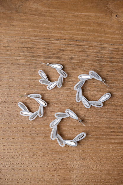 Romarin Medium Petal Hoop Earrings