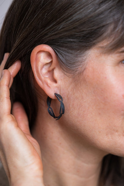 Romarin Medium Hoop Earrings